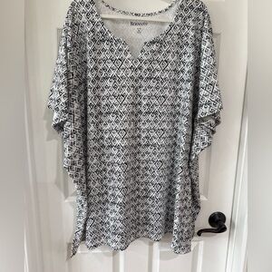 Roaman's Women's 6X Short Sleeve Pullover Top Black/White Southwest EUC